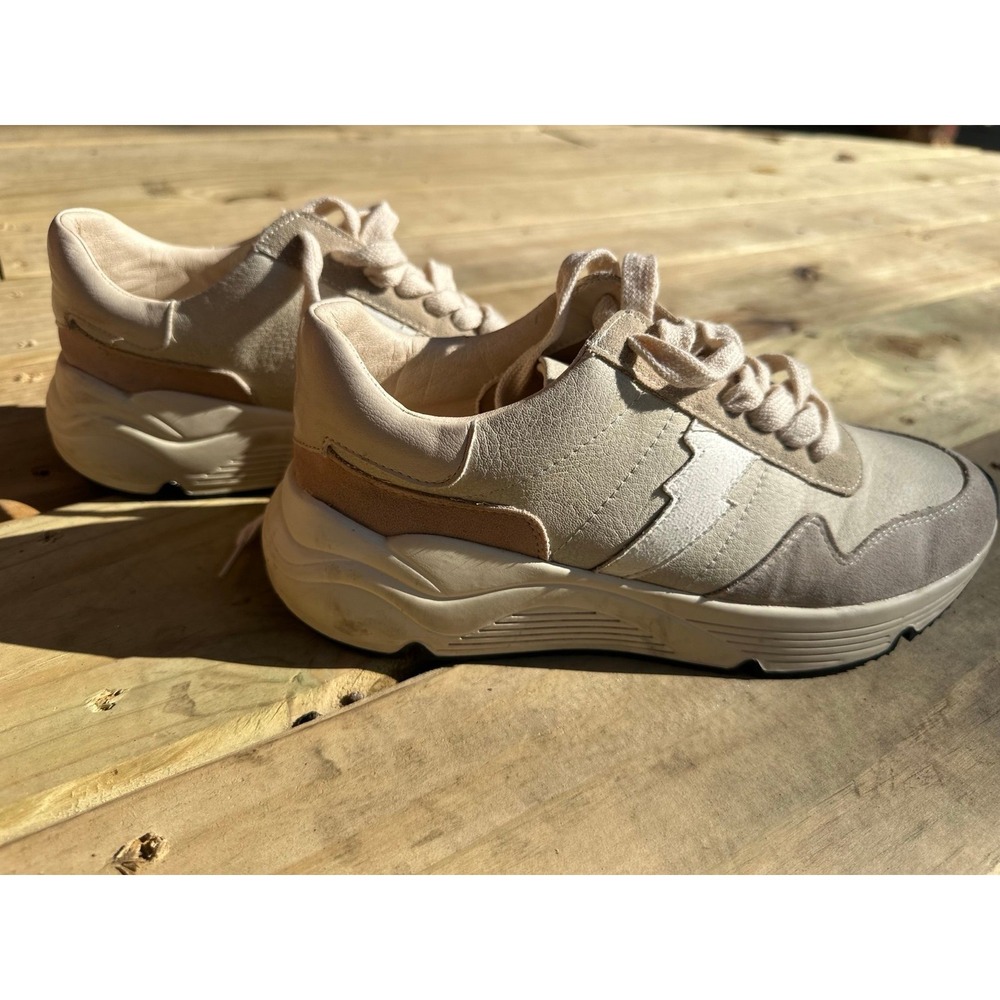 Vici Oasis Society Women's Sneaker | Platform Beige Bolt Gym Shoe |‎ SZ 7